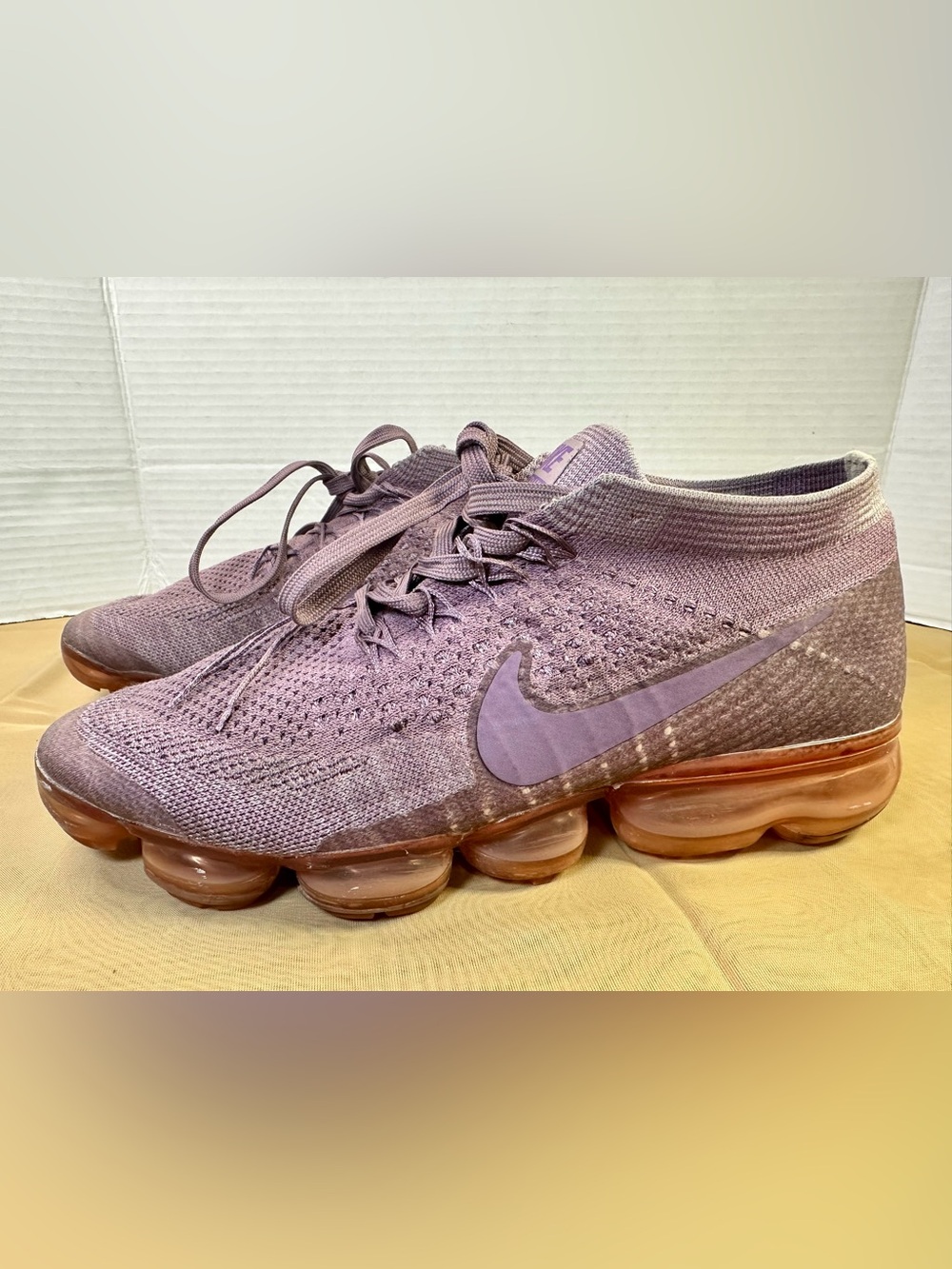 Nike Women’s Lavender Flyknit VaporMax Sneakers 8.5